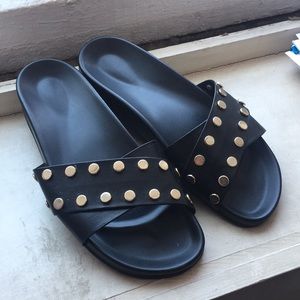 Zara Slides